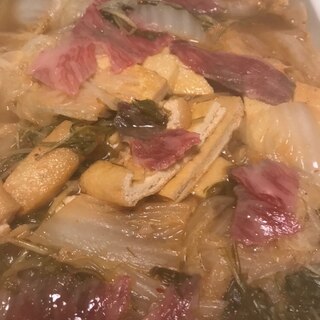 牛肉と油揚げのキムチ鍋